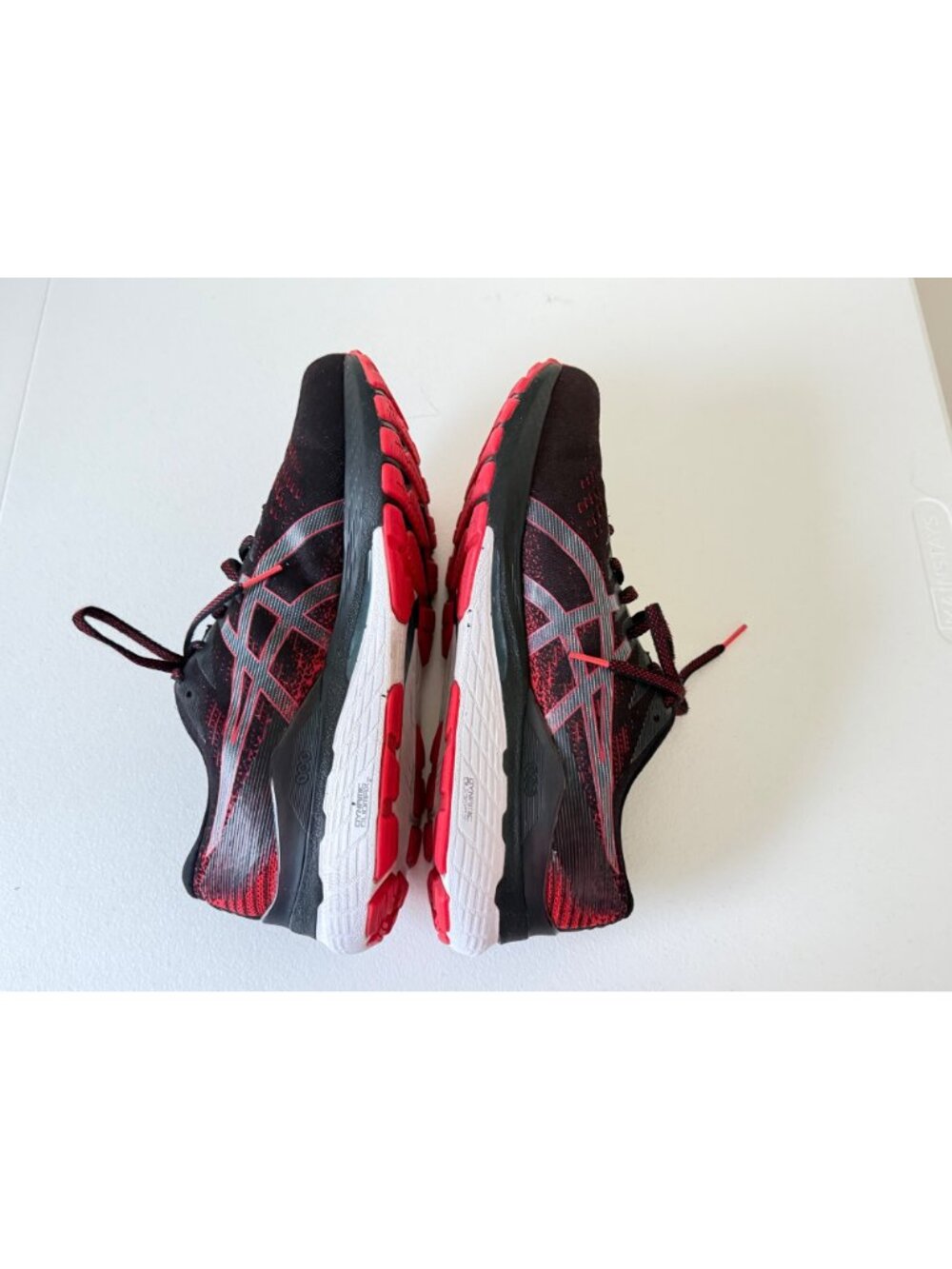 ASICS Gel Kayano 28 Running Shoes Black Electric Red Mens 10 US Extra Wide 4E - Picture 3 of 9